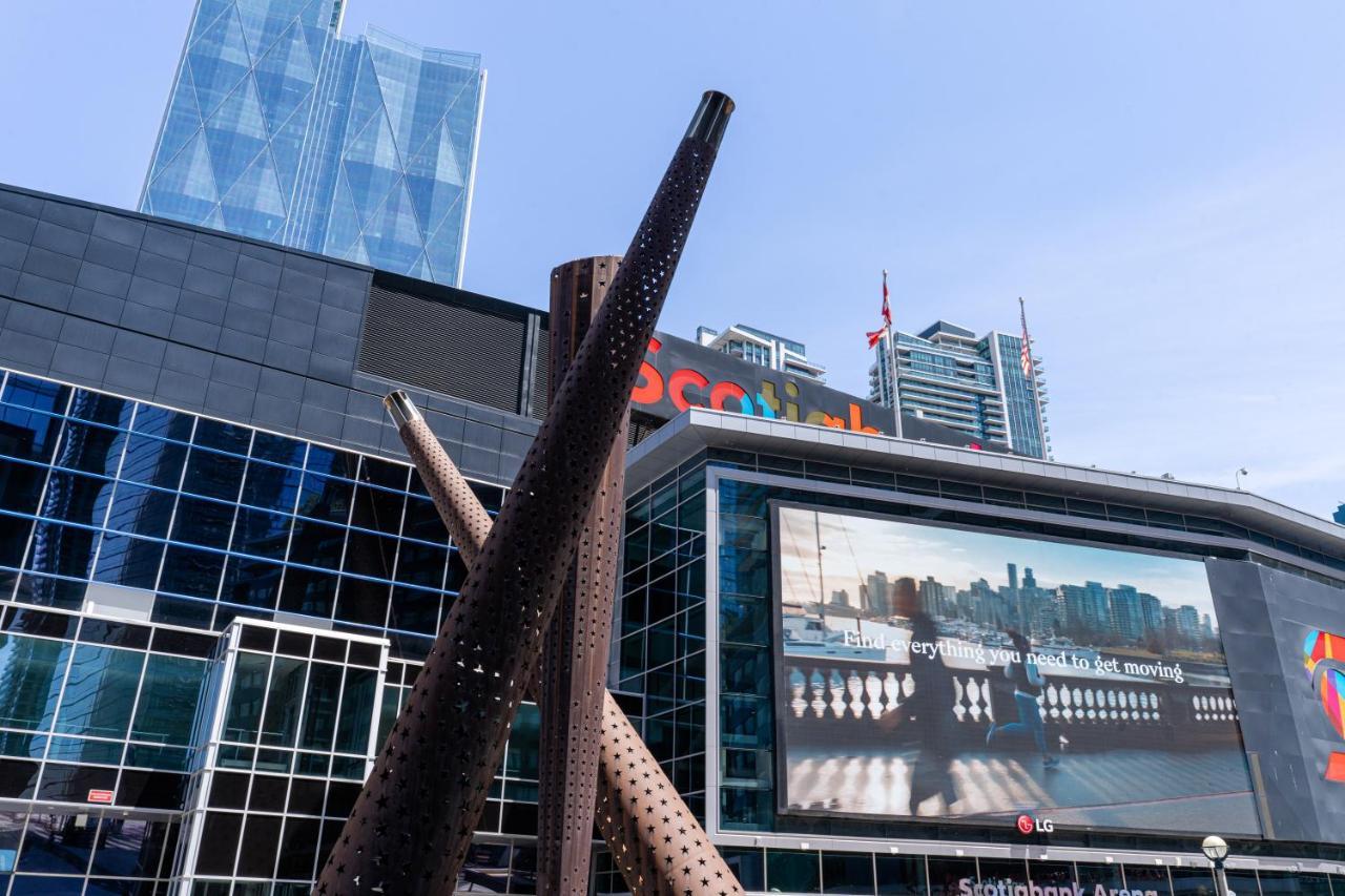 Beautiful Modern Toronto Luxurious Scotiabank Arena Aparthotel Exterior photo